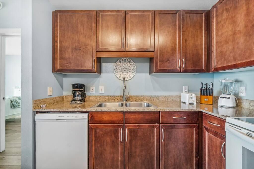 Spacious Beach Condo With Gulf Views! Sleeps 8! By Dolce Vita Getaways Pcb Panama City Beach Exterior photo